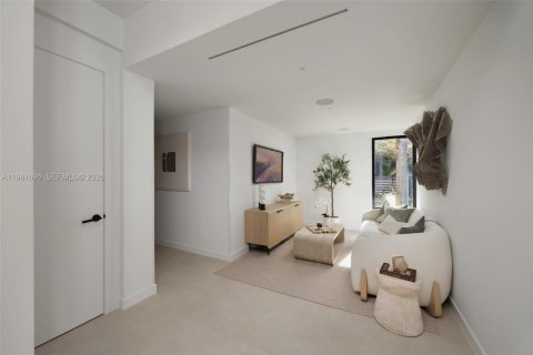 Villa ou maison à vendre à Miami, Floride: 6 chambres № 2248561 - photo 28