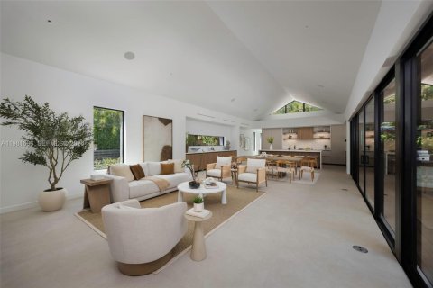 Villa ou maison à vendre à Miami, Floride: 6 chambres № 2248561 - photo 26