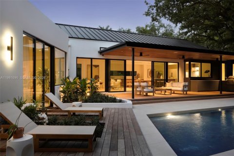 Villa ou maison à vendre à Miami, Floride: 6 chambres № 2248561 - photo 25