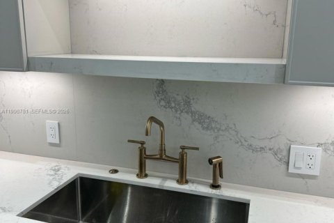 Copropriété à vendre à Key Biscayne, Floride: 2 chambres, 191.38 m2 № 2060905 - photo 4