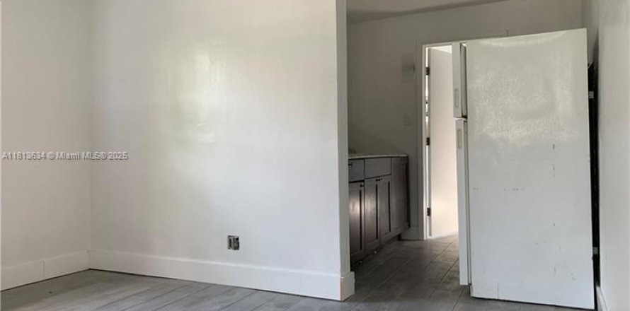 Villa ou maison à Hallandale Beach, Floride 1 chambre, 146.79 m2 № 1761860
