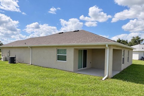 Villa ou maison à vendre à Ocala, Floride: 3 chambres, 142.6 m2 № 2348222 - photo 5