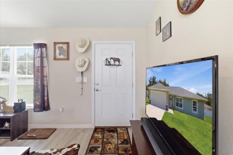 House in Dunnellon, Florida 3 bedrooms, 129.97 sq.m. № 2197838 - photo 3