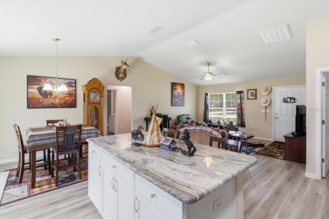 House in Dunnellon, Florida 3 bedrooms, 129.97 sq.m. № 2197838 - photo 18