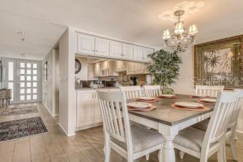 Copropriété à louer à Longboat Key, Floride: 2 chambres, 129.32 m2 № 1105107 - photo 6