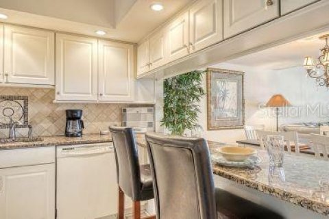 Copropriété à louer à Longboat Key, Floride: 2 chambres, 129.32 m2 № 1105107 - photo 11