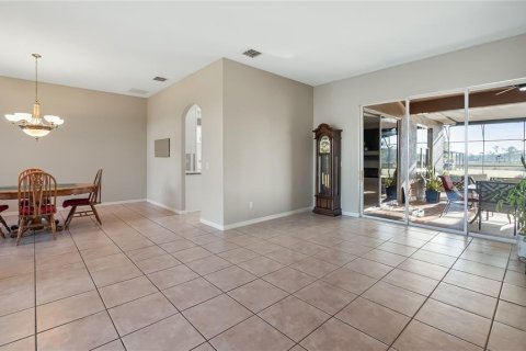 House in Groveland, Florida 5 bedrooms, 379.88 sq.m. № 1574418 - photo 23