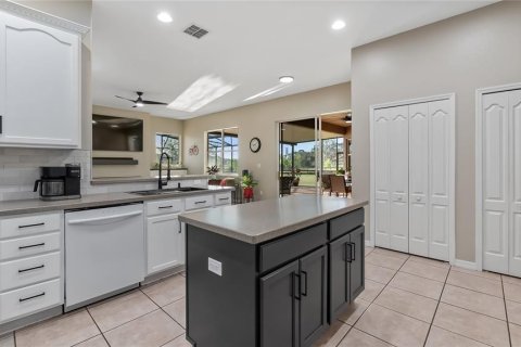 House in Groveland, Florida 5 bedrooms, 379.88 sq.m. № 1574418 - photo 7