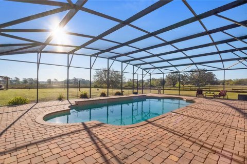 House in Groveland, Florida 5 bedrooms, 379.88 sq.m. № 1574418 - photo 2