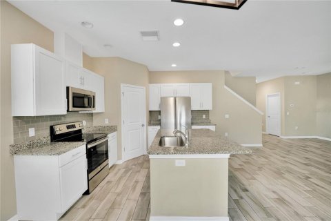Villa ou maison à vendre à Tampa, Floride: 4 chambres, 174.66 m2 № 1905850 - photo 11