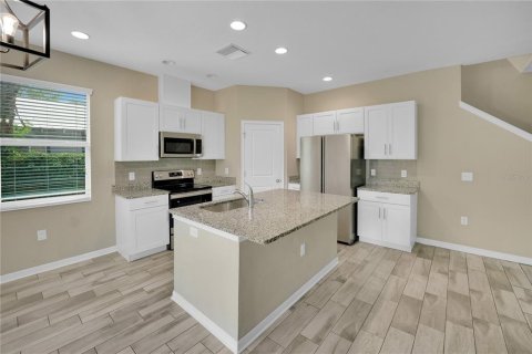 Villa ou maison à vendre à Tampa, Floride: 4 chambres, 174.66 m2 № 1905850 - photo 10