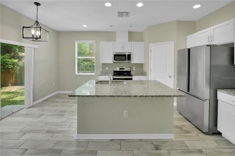 Villa ou maison à vendre à Tampa, Floride: 4 chambres, 174.66 m2 № 1905850 - photo 12