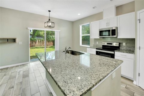 Villa ou maison à vendre à Tampa, Floride: 4 chambres, 174.66 m2 № 1905850 - photo 13
