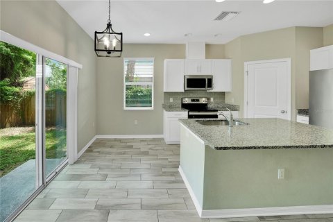 Villa ou maison à vendre à Tampa, Floride: 4 chambres, 174.66 m2 № 1905850 - photo 14
