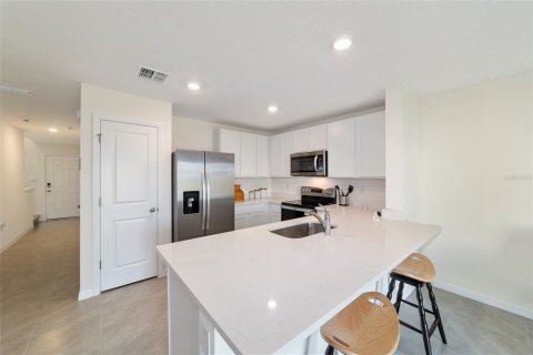 Townhouse in Ocala, Florida 3 bedrooms, 135.45 sq.m. № 1577239 - photo 3