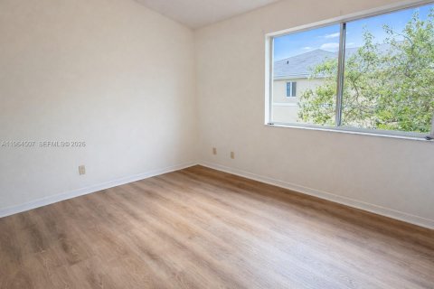 Adosado en alquiler en Miami, Florida, 2 dormitorios, 96.62 m2 № 2025940 - foto 12