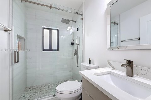 Casa en venta en Cutler Bay, Florida, 3 dormitorios, 160.54 m2 № 2029935 - foto 21