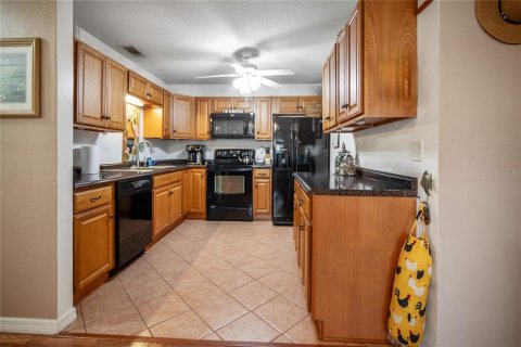 Купить дуплекс в Нью-Смирна-Бич, Флорида 6 комнат, 113.34м2, № 2232852 - фото 4