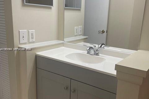 Copropriété à vendre à Sunrise, Floride: 2 chambres, 95.13 m2 № 2081396 - photo 16