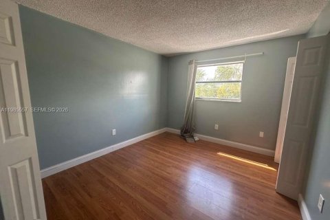 Купить кондоминиум в Майами, Флорида 2 спальни, 80.82м2, № 2090759 - фото 13