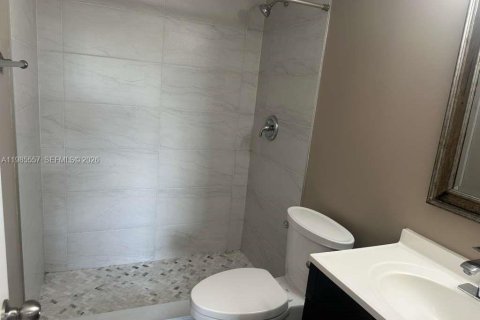 Купить кондоминиум в Майами, Флорида 2 спальни, 80.82м2, № 2090759 - фото 14