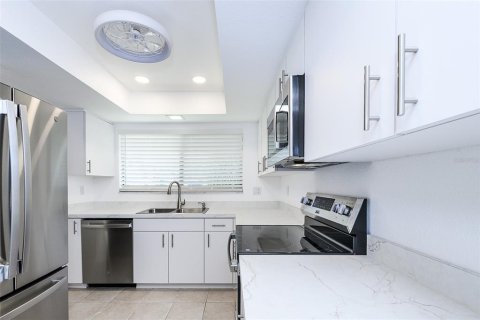 Copropriété à louer à Punta Gorda, Floride: 2 chambres, 98.29 m2 № 2313464 - photo 10