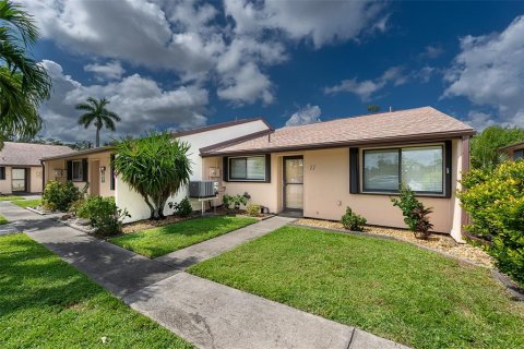 Condo à Punta Gorda, Floride, 2 chambres  № 2313464