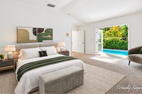 Casa en venta en Miami, Florida, 3 dormitorios № 2432977 - foto 4