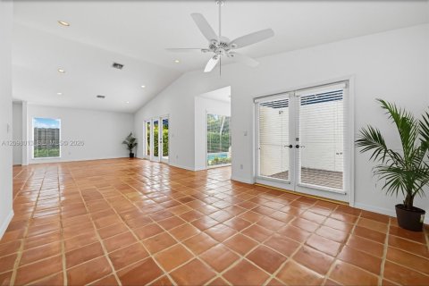 Casa en venta en Miami, Florida, 3 dormitorios № 2432977 - foto 11
