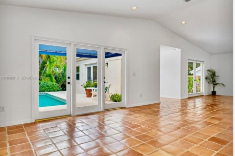 Casa en venta en Miami, Florida, 3 dormitorios № 2432977 - foto 12