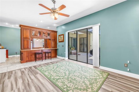 House in Tampa, Florida 4 bedrooms, 197.79 sq.m. № 1886289 - photo 22