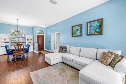 House in Tampa, Florida 4 bedrooms, 197.79 sq.m. № 1886289 - photo 10