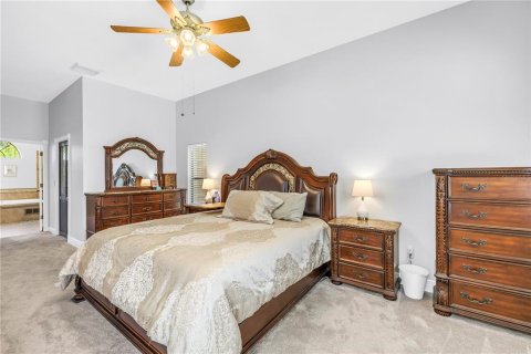 House in Tampa, Florida 4 bedrooms, 197.79 sq.m. № 1886289 - photo 26
