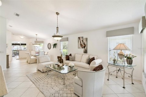 Casa en venta en Kissimmee, Florida, 2 dormitorios, 143.35 m2 № 1914230 - foto 5