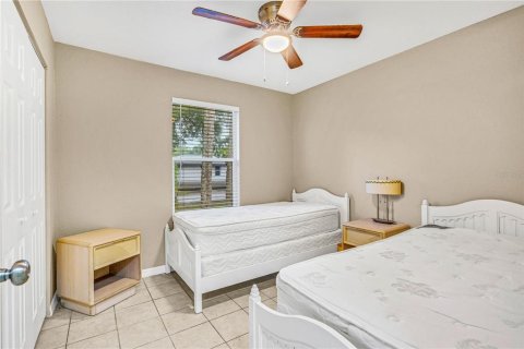 House in New Smyrna Beach, Florida 4 bedrooms, 114.64 sq.m. № 2141115 - photo 20