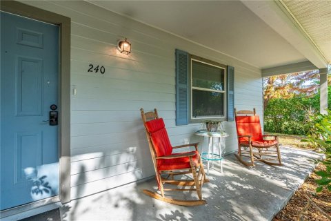 House in New Smyrna Beach, Florida 4 bedrooms, 114.64 sq.m. № 2141115 - photo 4