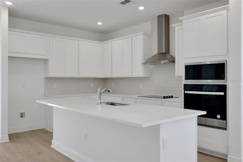 Casa en venta en Apopka, Florida, 4 dormitorios, 260.78 m2 № 1613024 - foto 13