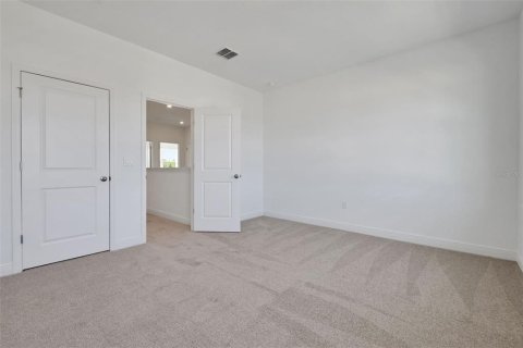 Casa en venta en Apopka, Florida, 4 dormitorios, 260.78 m2 № 1613024 - foto 17
