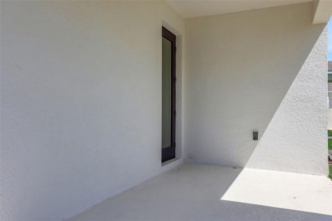Casa en venta en Apopka, Florida, 4 dormitorios, 260.78 m2 № 1613024 - foto 9