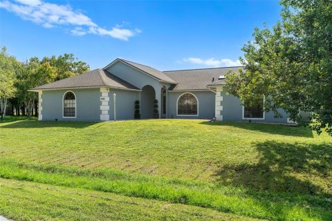 House in Palm Bay, Florida 3 bedrooms, 165.18 sq.m. № 1888429 - photo 2