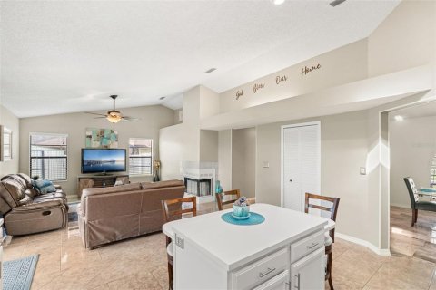 House in Palm Bay, Florida 3 bedrooms, 165.18 sq.m. № 1888429 - photo 14