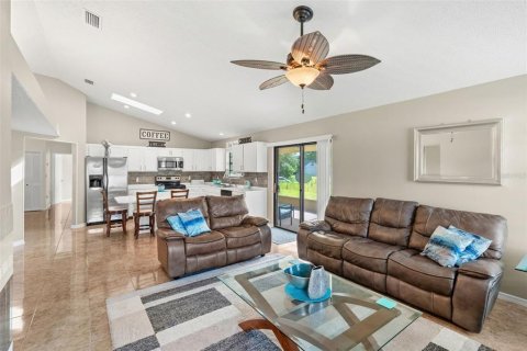 House in Palm Bay, Florida 3 bedrooms, 165.18 sq.m. № 1888429 - photo 20