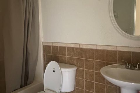 Casa en venta en Lakeland, Florida, 5 dormitorios, 239.5 m2 № 2102109 - foto 15