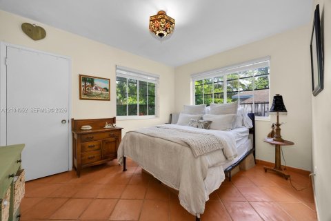 Villa ou maison à vendre à Miami, Floride: 4 chambres, 130.53 m2 № 2417460 - photo 14