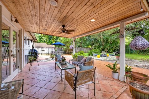Villa ou maison à vendre à Miami, Floride: 4 chambres, 130.53 m2 № 2417460 - photo 20