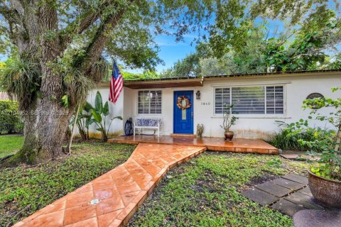 Villa ou maison à Miami, Floride 4 chambres, 130.53 m2 № 2417460