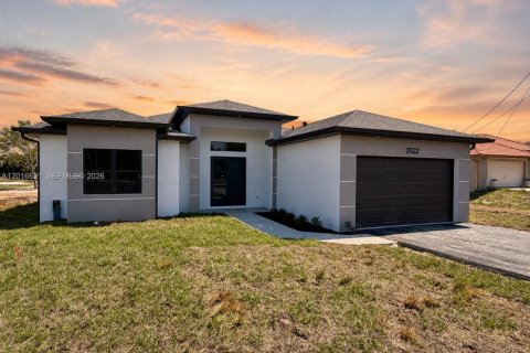 Casa en Naples, Florida 4 dormitorios, 186.18 m2 № 2084896