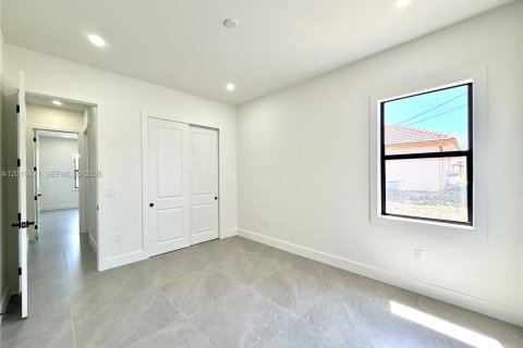 Casa en venta en Naples, Florida, 4 dormitorios, 186.18 m2 № 2084896 - foto 28