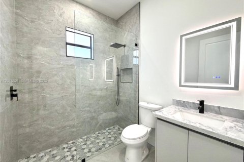 Casa en venta en Naples, Florida, 4 dormitorios, 186.18 m2 № 2084896 - foto 24