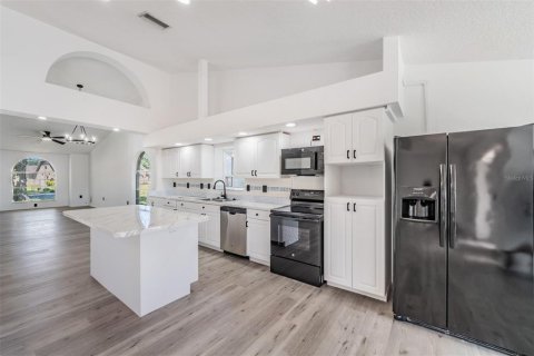Villa ou maison à vendre à Zephyrhills, Floride: 3 chambres, 198.53 m2 № 1651710 - photo 8